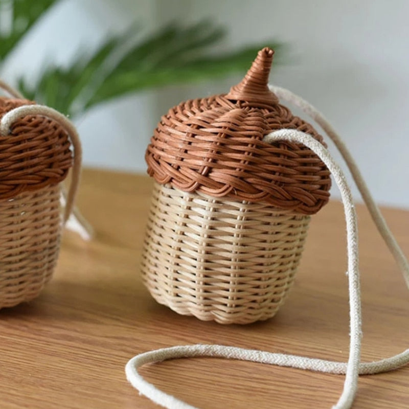 Vintage Style  Pinecone Rattan Basket Bag