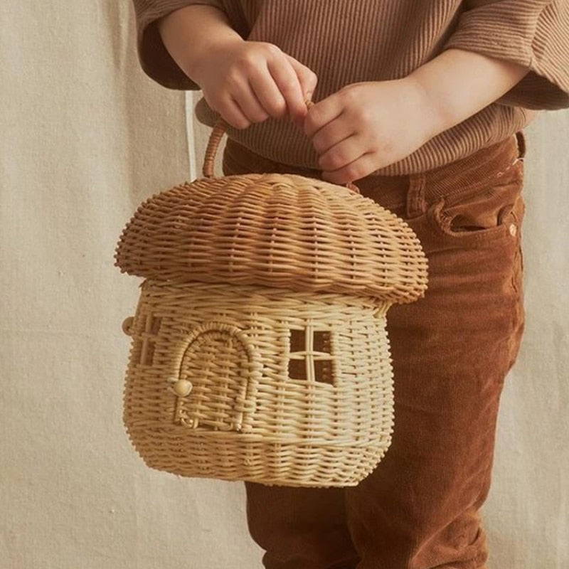 Vintage Style  Pinecone Rattan Basket Bag